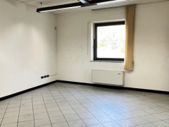 Commercial premises with excellent visibility - 8