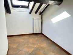 Second floor apartment in excellent condition - 9