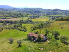Ancient panoramic farmhouse with 22 hectares of land - 7