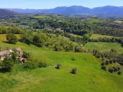 Ancient panoramic farmhouse with 22 hectares of land - 9