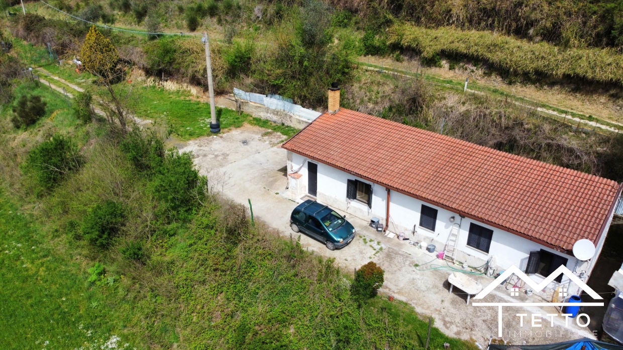 casa indipendente in vendita a Ponzano Romano